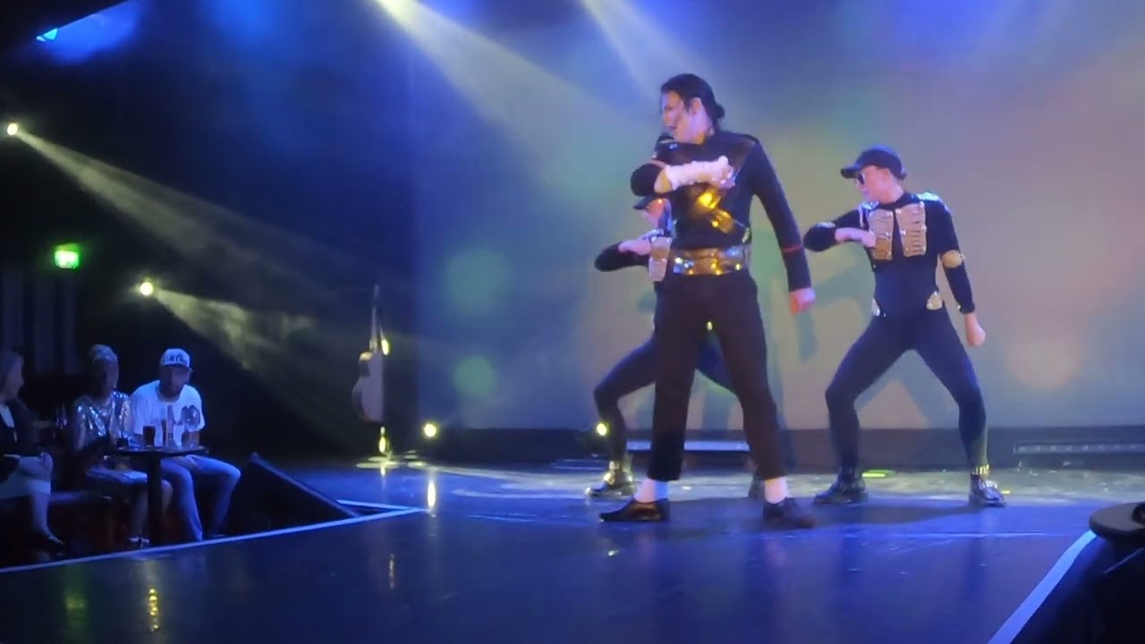 KINGS AND QUEENS CENTRAL PIER BLACKPOOL