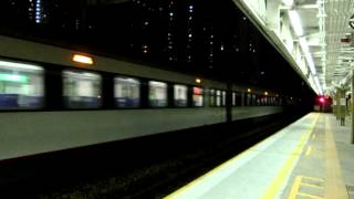 {ICTT} SS8 0181 hauling Zhaoqing Through Train no, Z806/3 passing MTR Fanling Station