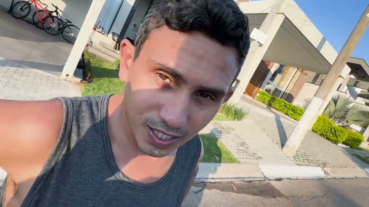 ELE COMPR0U ESSA M0T0 ELETRICA PRA MOSTRAR PRA OS AMIGOS DO CONDOMINIO