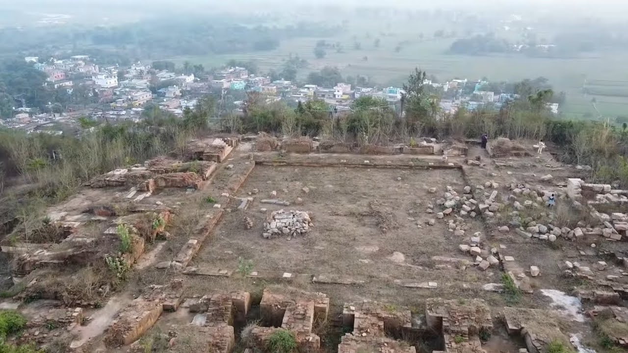 पहाडी कि चोटी पर मिला भिक्खूनीयो का महाविहार | Lal Pahadi Lakhisarai | बुद्ध विहार का रहस्य
