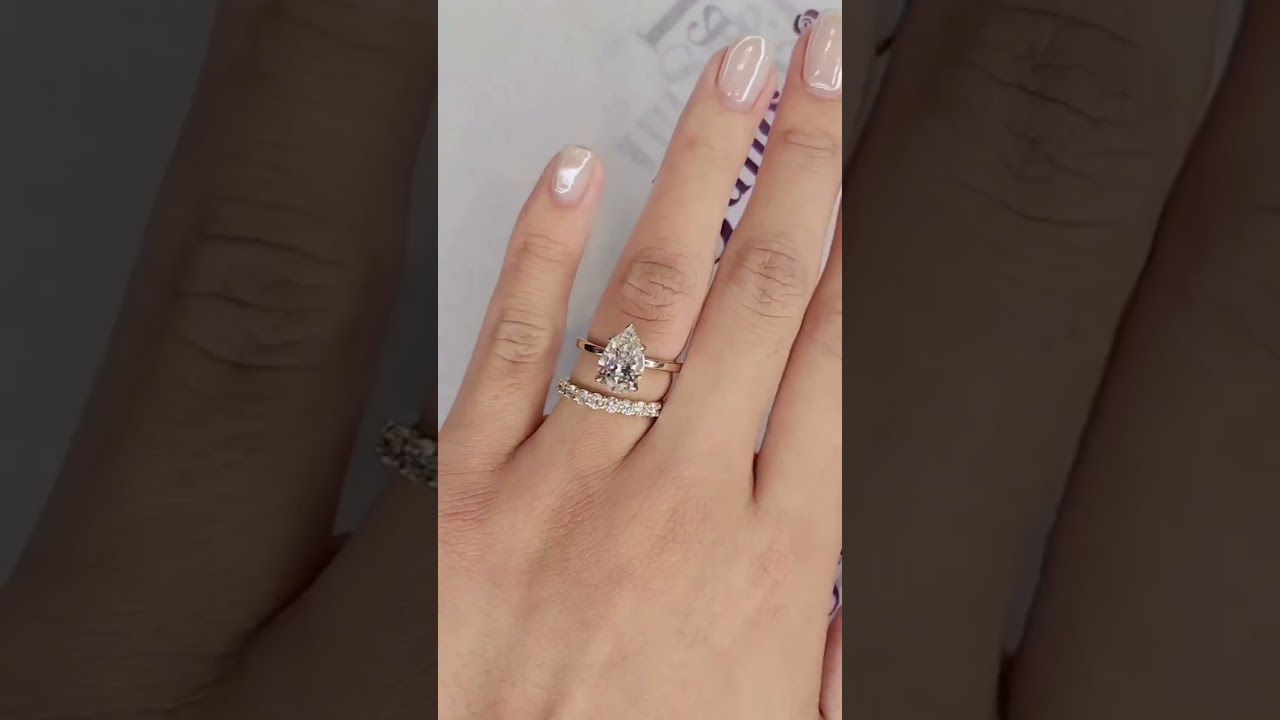 Lab Grown Diamond Engagement Rings: Affordable Luxury 