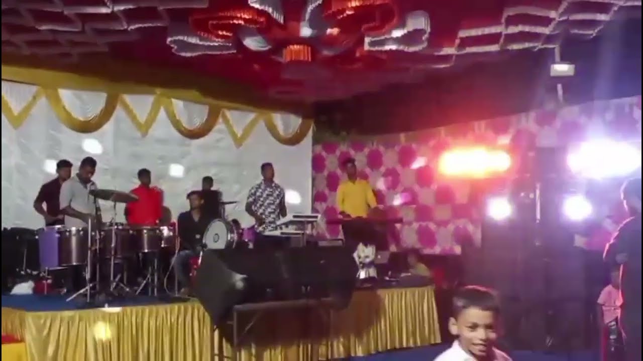 Ek Baangadi vs Vesavkar East indian Song 💃🎹🥁🎹 @Oldisgold