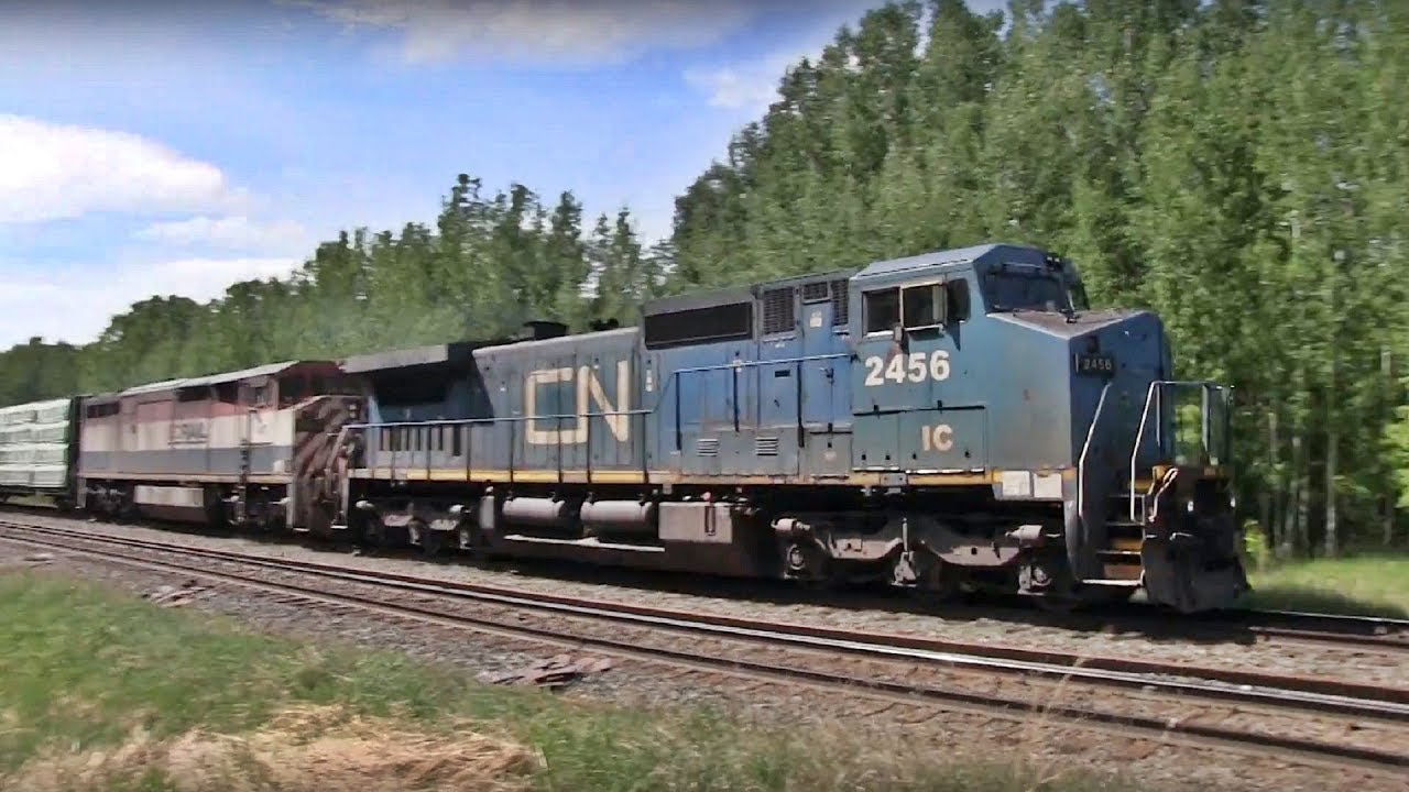 CN Train Spotting HD: IC BLUE DEVIL 2456 & BCRAIL 4617 Leads CN M348!!! At Carvel AB 1/6 5/26/18