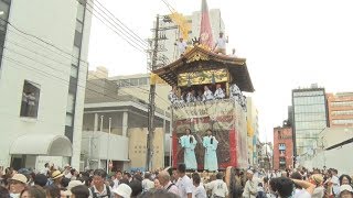 祇園祭の鉾「曳き初め」 浴衣女性や文化庁職員