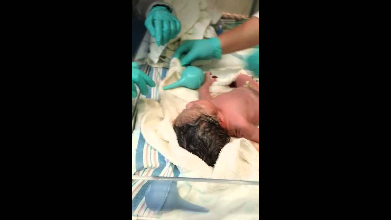 cutting my baby girl umbilical cord YouTube