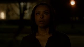 The Vampire Diaries 7X21 Bonnie Sees Elena In Her House, Talks With Damon And Kills Him