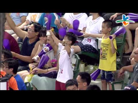 20130611 CPBL 獅v.s犀牛 場邊花絮 犀晴女孩熱舞 小孩也跟著跳