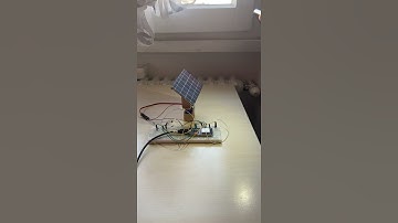 Inseguitore solare fatto con arduino