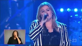 Kelly Clarkson Sings "In The Blue" Live Concert Performance March 17, 2022 From Piece By Piece HD