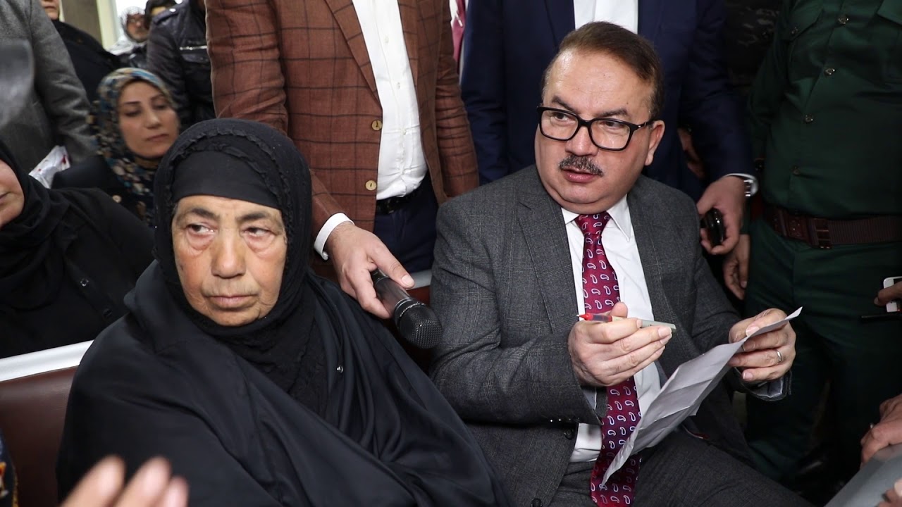 خلال زيارته لمديرية الشهداء والجرحى؛ وزير الداخلية يوجه ببذل أقصى الجهود لخدمة ذوي الشهداء والجرحى