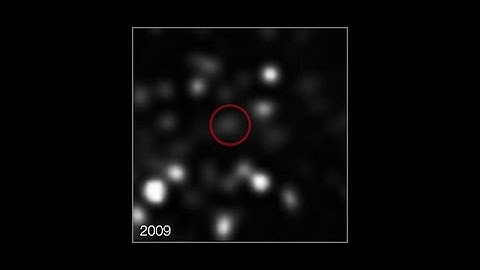 A gas cloud falling towards the supermassive black hole at the centre of the Milky Way