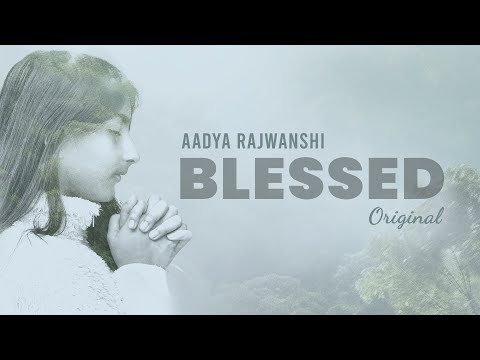 Guarda Blessed - Christmas Song 2023 | Aadya Rajwanshi | Official Lyrics Video su YouTube Guarda Blessed - Christmas Song 2023 | Aadya Rajwanshi | Official Lyrics Video su YouTube