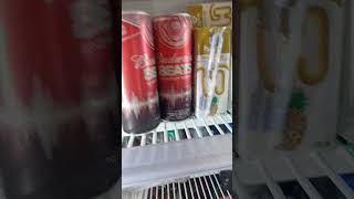 Harit store per colding  Beats  Red Bull Red Bull catch ka Thanda Har type ke colding screenshot 1