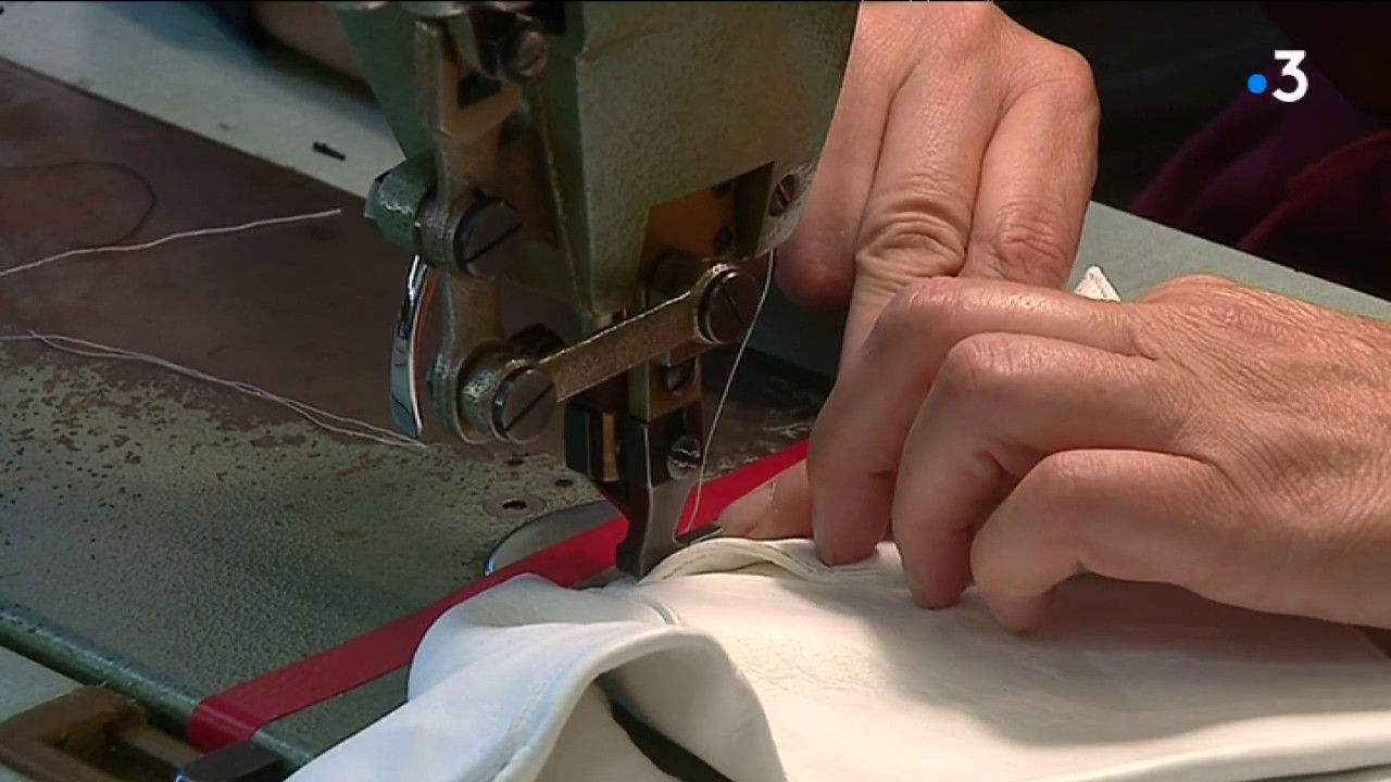 Des gants de luxe fabriqués à Millau pour le défilé du 14 juillet aveyron tourisme