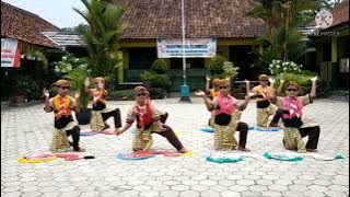 Tari Jaranan dari Pangkalan SDN 1 Banjarsari Kulon yg dibawakan oleh Barung Merah Putra