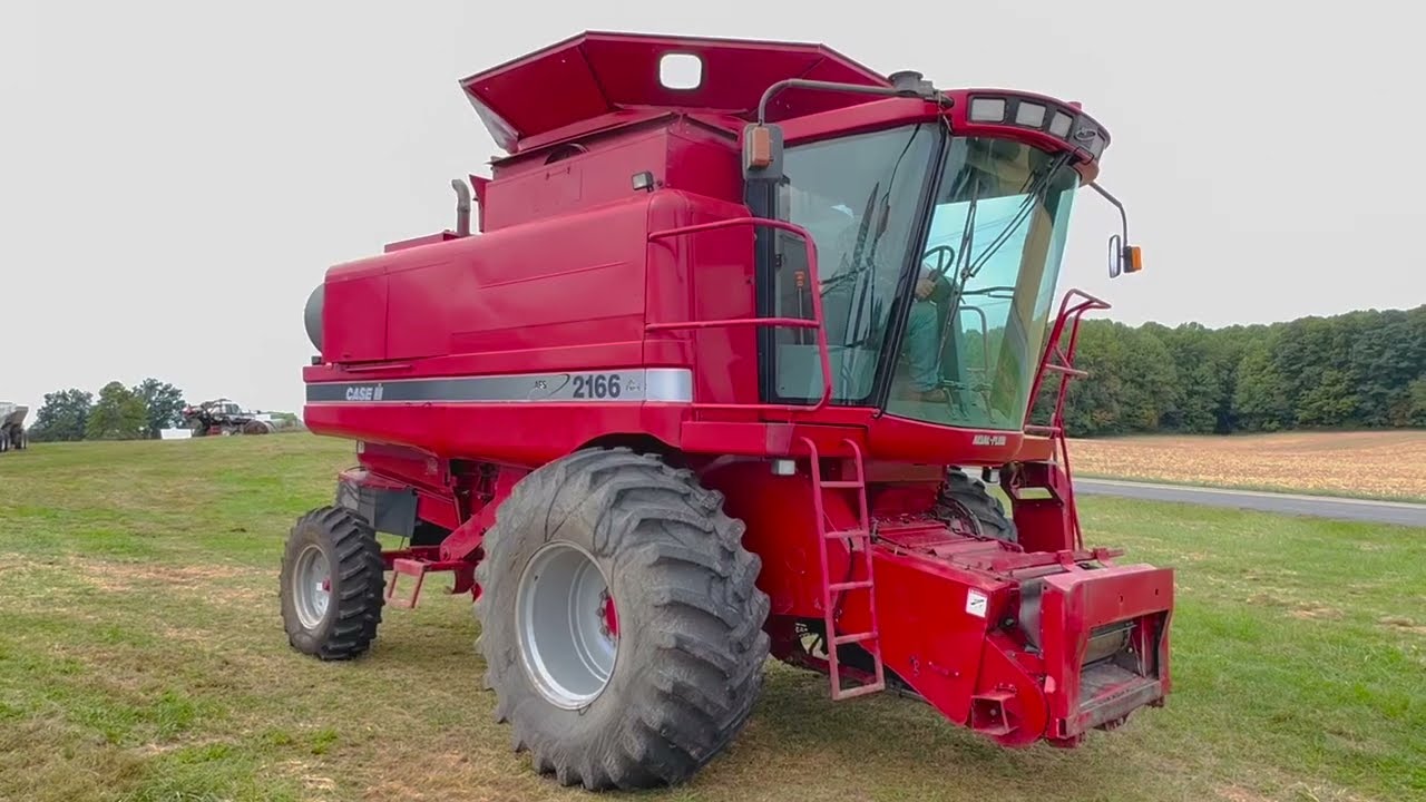 Case IH 2166 AFS Combine