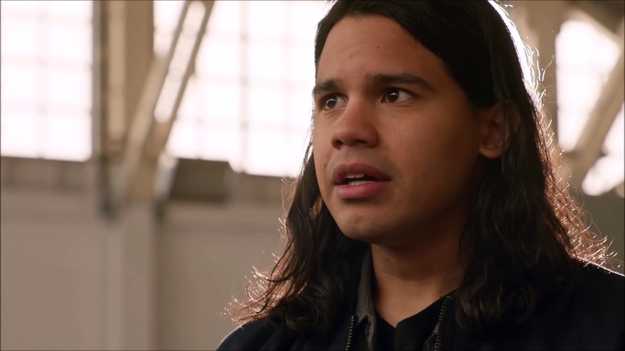 DC's Legends of Tomorrow S02E07 Cisco Nate Vibe to the Dominators - YouTube
