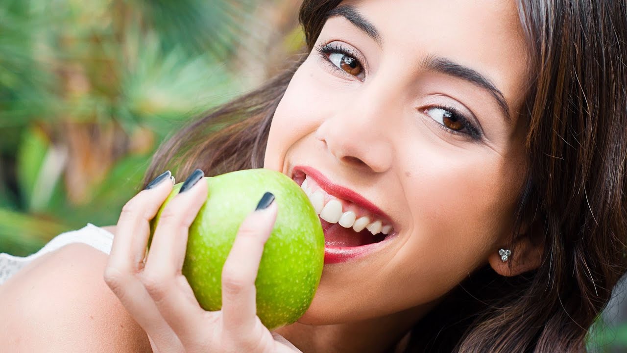 5 Ways to Make Your Diet Eco-Friendly | Green Living - YouTube