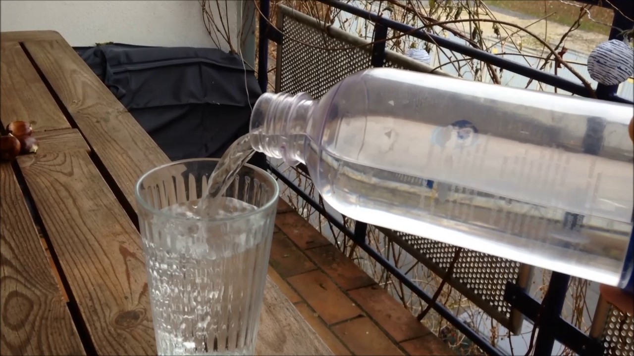 How to pour Water in a Glass YouTube