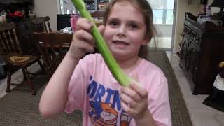 GROWING UP MIA/CELERY STALK EXPERIMENT/MIAS SCIENCE PROJECT PART 1/EPISODE 23/CHERYLS HOME COOKING