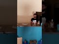 Piloto de Cristo chegando para descarregar milho,de volta ao transporte