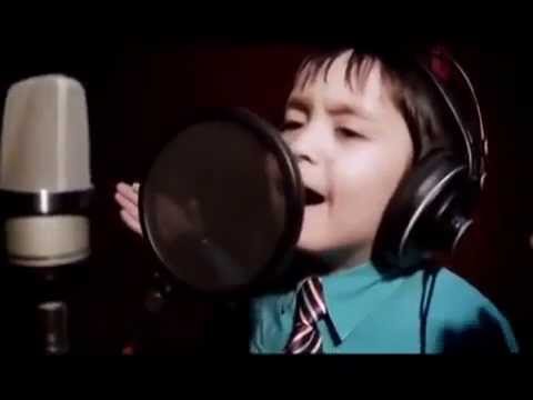 Amazing Little Boy Singing I WILL ALWAYS LOVE YOU