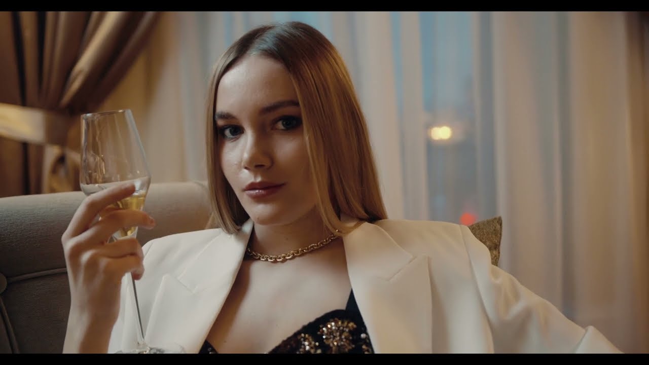 CHILLEZ X LAST311 - HOTEL [OFFIZIELLES VIDEO]