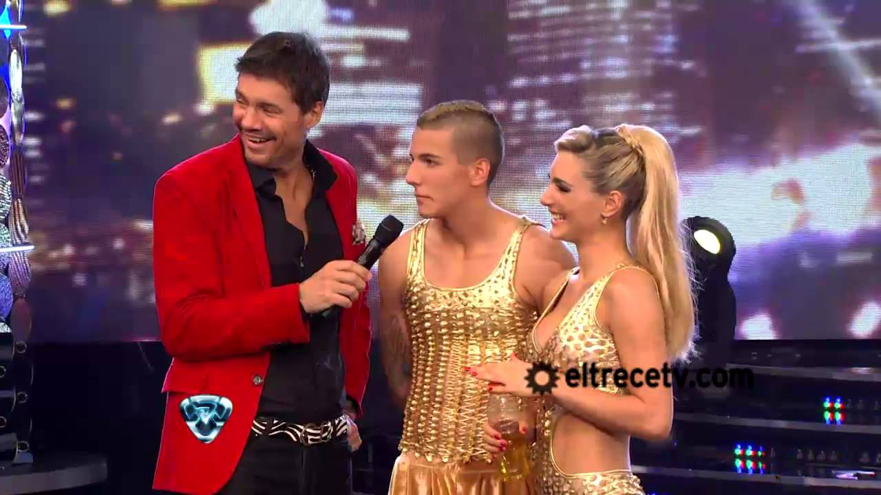 Showmatch 2012 - 20 de julio pampita instagram