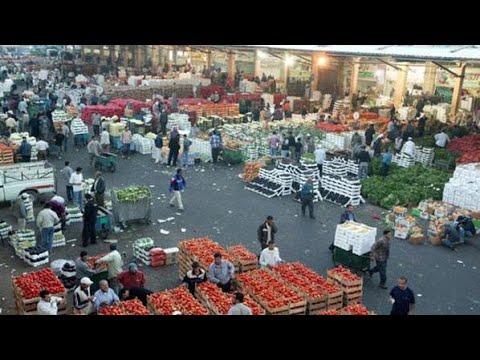 جوله داخل السوق المركزي في مدينة إب السياحيه تصوير احمد العرومي