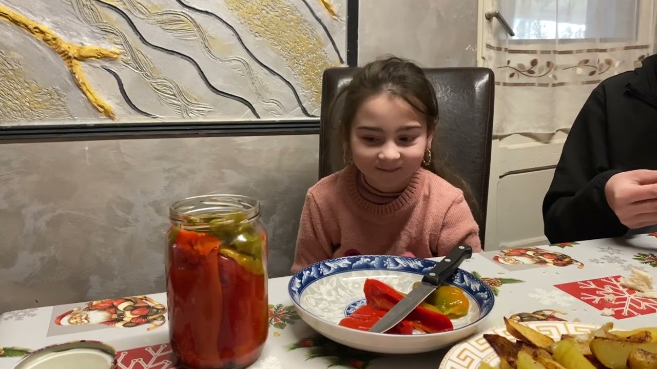 CIAU FĂCUT CU BANI DE PE FLORI 🌹 MI-AU DAT TIAPA 