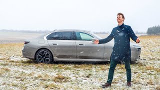 BMW at its BEST? - BMW i7 The Ultimate Flagship Car!