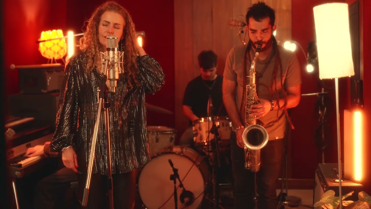 Tenderly (Alma Louise with JAZZmín)