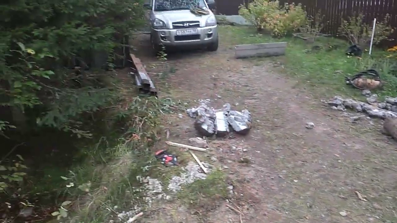 Снт 'Корунд' Рощино, фундамент под забор из винтовых свай, крутим мини ...