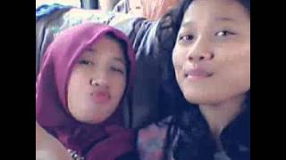 aku, bontin, jeruk, dan bantal