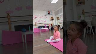 Mor simli kelebek yapalım mı balede esneme hareketi🥳 #aboneolmayiunutmayin #keşfetbeniöneçıkar