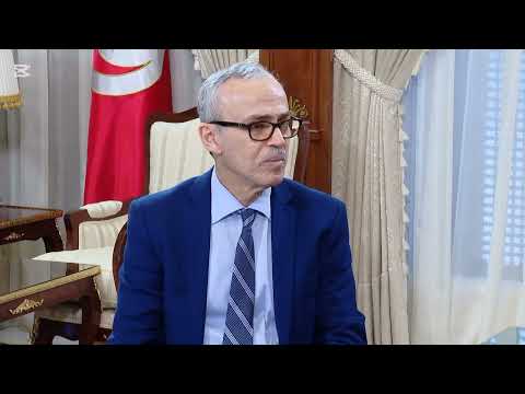 لقاء رئيس الجمهورية قيس سعي د مع السيد عصام الأحمر وزير الشؤون الاجتماعية