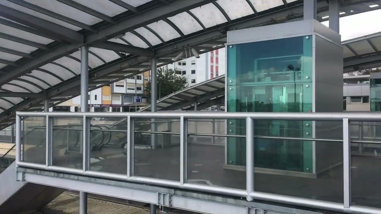 Lisbon, Massamá-Barcarena train station