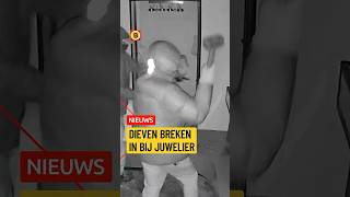 Inbrekers Slaan Zaak Kort En Klein