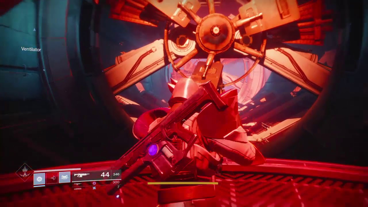 Destiny 2 - Looting Drain Chest solo (with Titan)