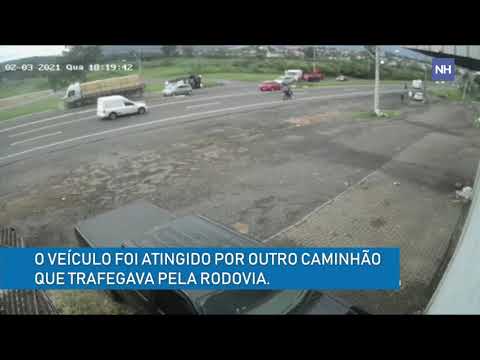 Vídeo mostra acidente entre dois caminhões na RS-239, em Sapiranga