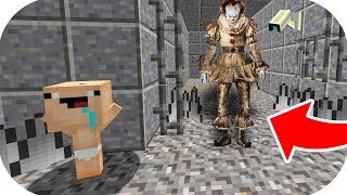 ¡BEBE NOOB ESCAPA DE LA PRISION DE EL PAYASO IT (ESO) ESCAPA DE LA PRISION EN MINECRAFT TROLL