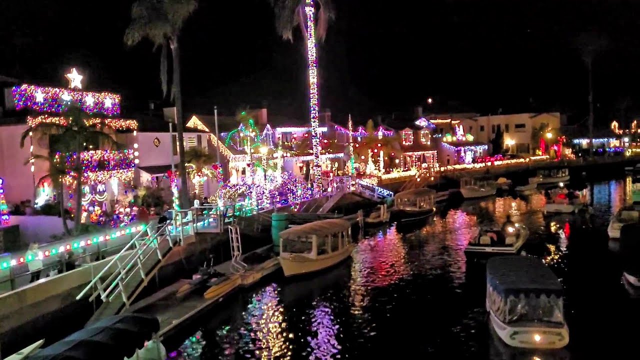 Walking tour of the Naples Canal Christmas holiday lights display in