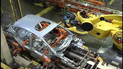 FANUC Robot M-2000iA Car Body Lifting