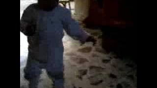 La Gabys caminando II