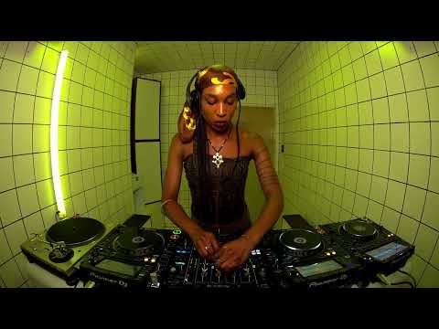 Nkisi | HÖR - Sep 8 / 2023