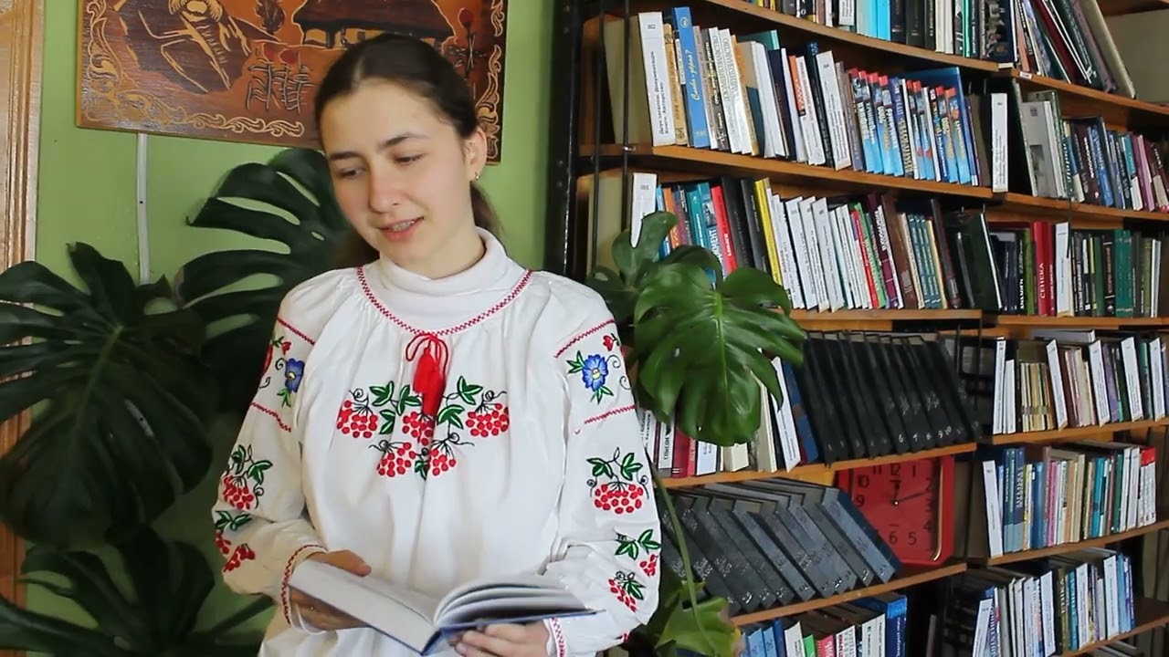 Конвалія читає Кукла Валентина