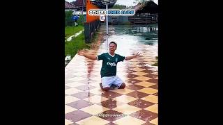 Others Knee Slide VS The Last One 