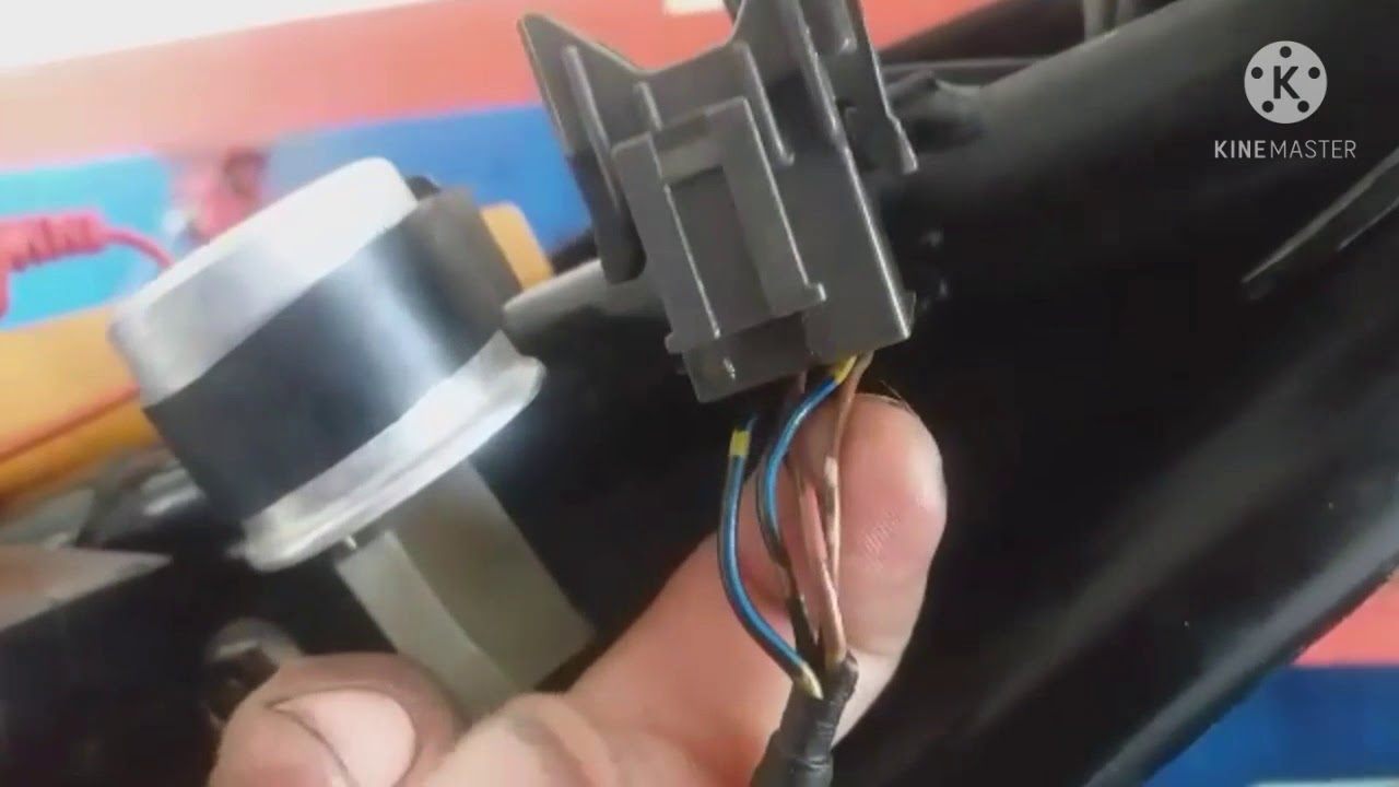 cb 300 nao pega/nao aciona a bomba de combustivel/como testar tomada ddo relé da bomba decombustivel