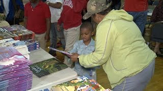 WISN 12 hands out 14,000 books to kids across Southeastern Wisconsin