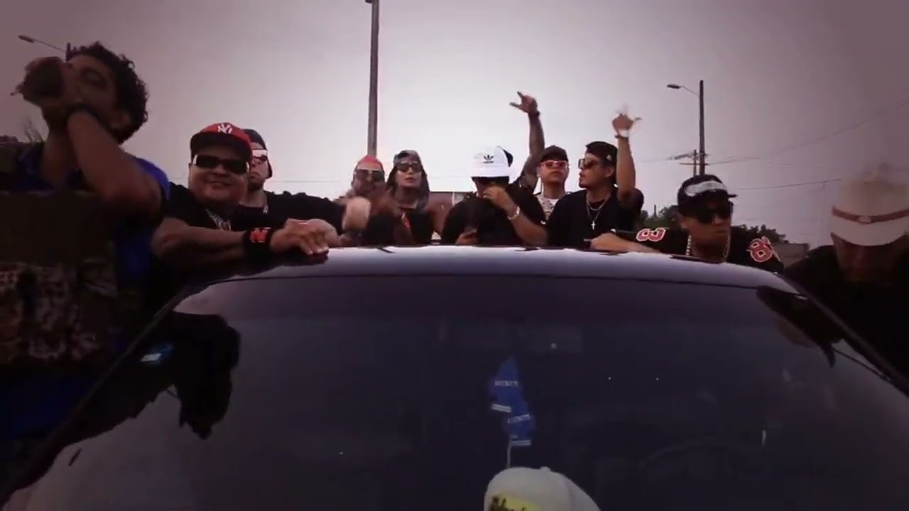 Corona de Campeón(El Remix del Barrio)